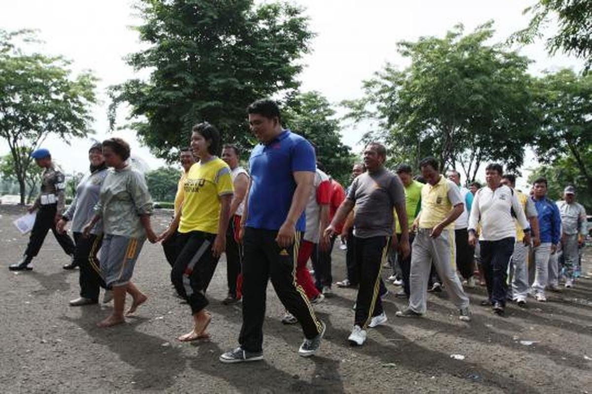 Puluhan Polisi gendut ikuti senam kurus di TMII