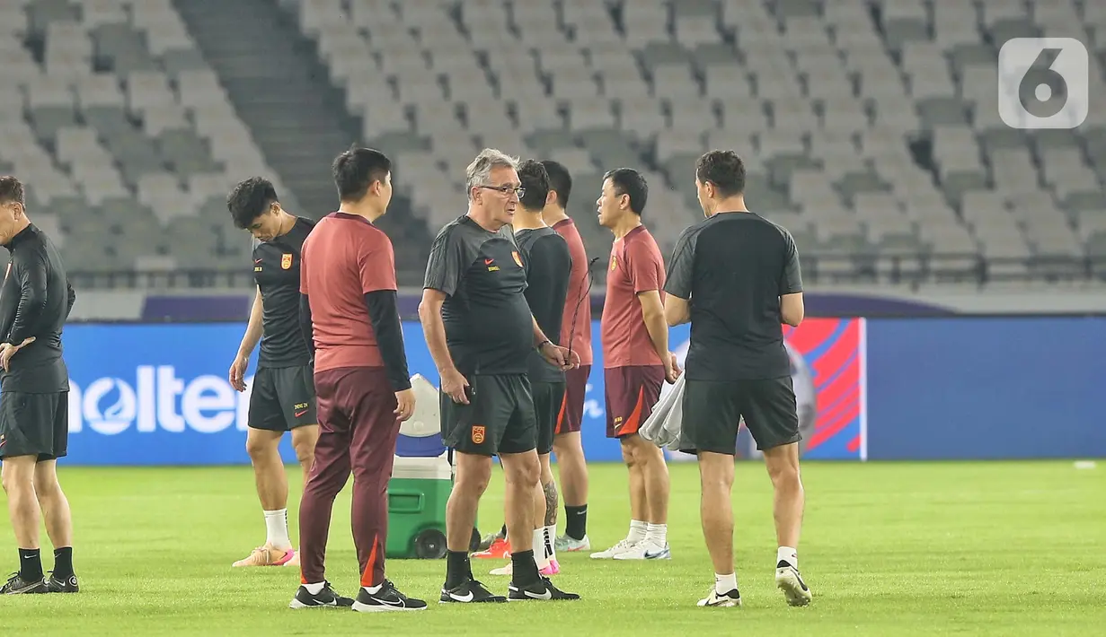Skuad racikan Branko Ivankovic ini menargetkan finis di empat besar klasemen agar bisa mencoba peruntungan lagi merebut tiket Piala Dunia melalui putaran keempat kualifikasi. (Liputan6.com/Angga Yuniar)