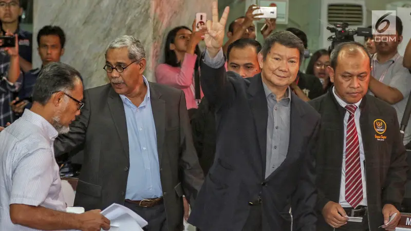 Tim Hukum Prabowo-Sandi Resmi Ajukan Gugatan Pilpres 2019