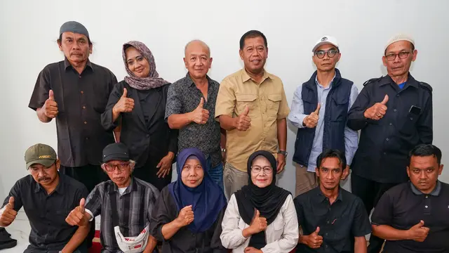 Projo Jabar resmi memberikan dukungan kepada pasangan Eman Suherman-Dena Muhamad Ramdhan (HADE) pada kontestasi Pilbup Majalengka 2024.