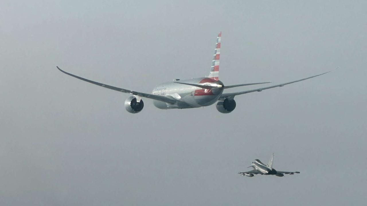 Pesawat American Airlines dikawal dua jet tempur gara-gara ancaman bom