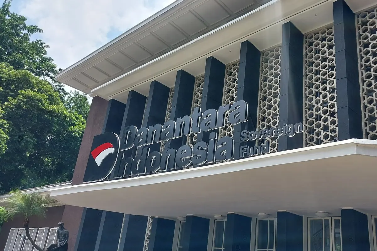 Indef: Investor Asing Bakal Kabur, Jika Danantara Diisi Sosok yang Terlibat Politik