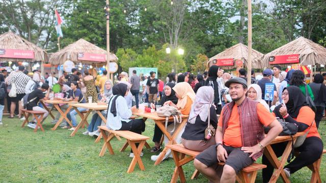 Ragam Aktivitas Seru di Candi Prambanan Selama Libur Lebaran 2024, Salah Satunya Belajar Membaca Weton