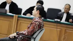 Terdakwa kasus suap pengurusan gugatan sengketa pilkada di Mahkamah Konstitusi, Tubagus Chaeri Wardana dituntut hukuman 10 tahun penjara serta denda sebesar Rp 250 juta, oleh Jaksa Penuntut Umum. Jakarta, Senin, (26/5/14) (Liputan6.com/Fiazal Fanani)