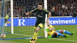 Pemain AC Milan,  Giacomo Bonaventura (kiri) merayakan golnya ke gawang SSC Napoli pada pertandingan Serie A pekan ke-26 di San Paolo, Naples, Selasa (23/2/2016) dini hari WIB. ( AFP/Carlo Hermann )
