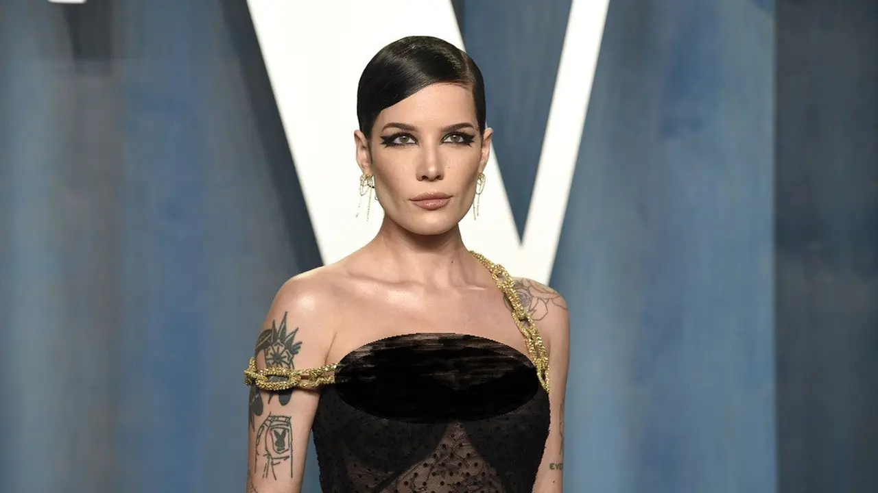 Halsey pada 2022. (Evan Agostini/Invision/AP, File)