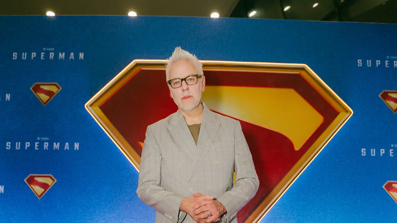 James Gunn dalam acara fan event film Superman di Manila, Filipina. (dok. Warner Bros)