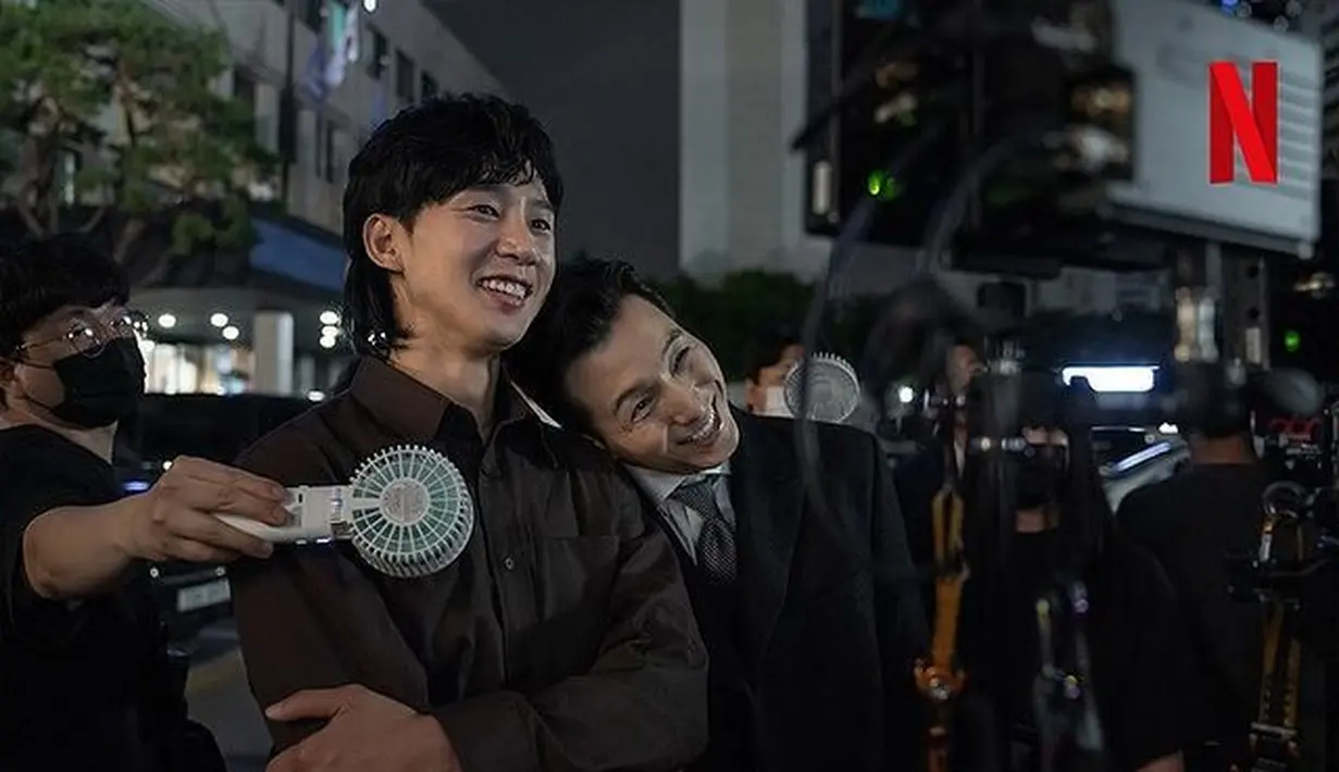 Foto di balik layar drakor The Glory. (Foto: Netflix via Instagram/ netflixkr)