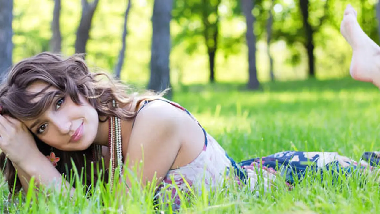 (C) shutterstock