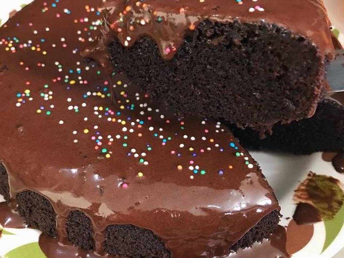Resep Moist Chocolate Cake Pisang