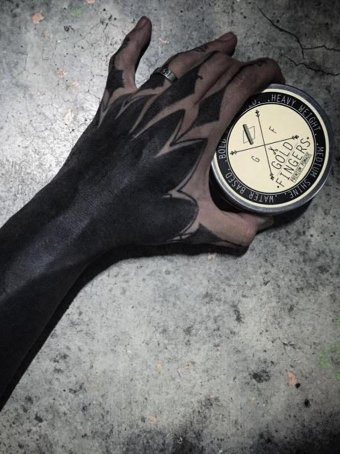 6 Foto Tato  Blackout  Tren Baru di Dunia Seni Rajah Tubuh 