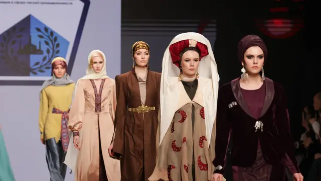 Ilustrasi penampilan Aslp Dagestan/Moscow Fashion Week
