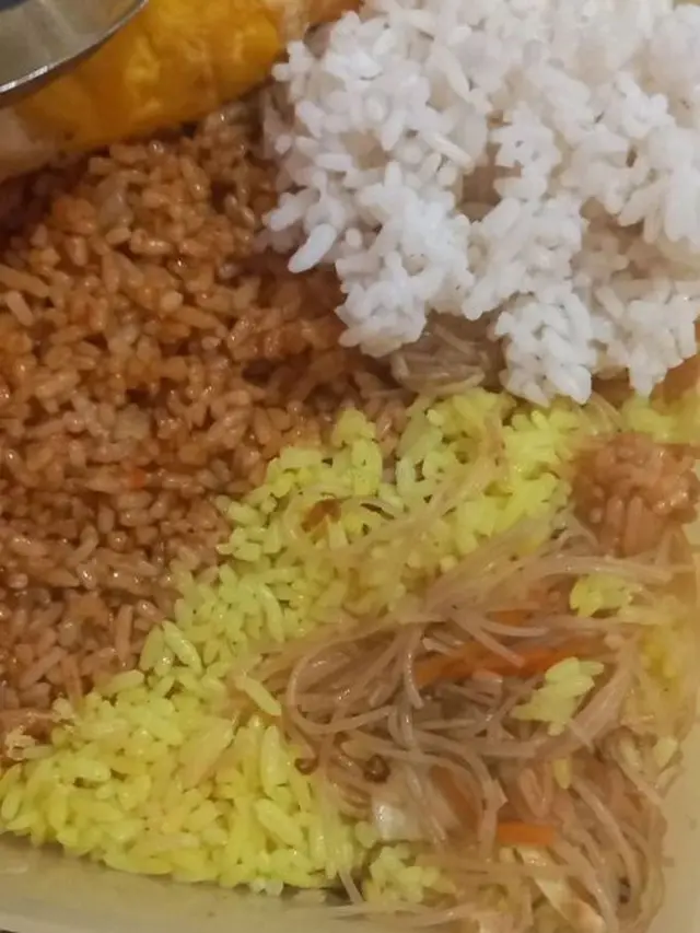 6 Cara Makan Nasi Goreng Untuk Buka Puasa Ini Nyeleneh Banget