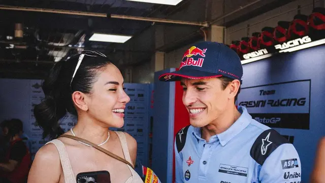 Nikita Mirzani dan Marc Marquez