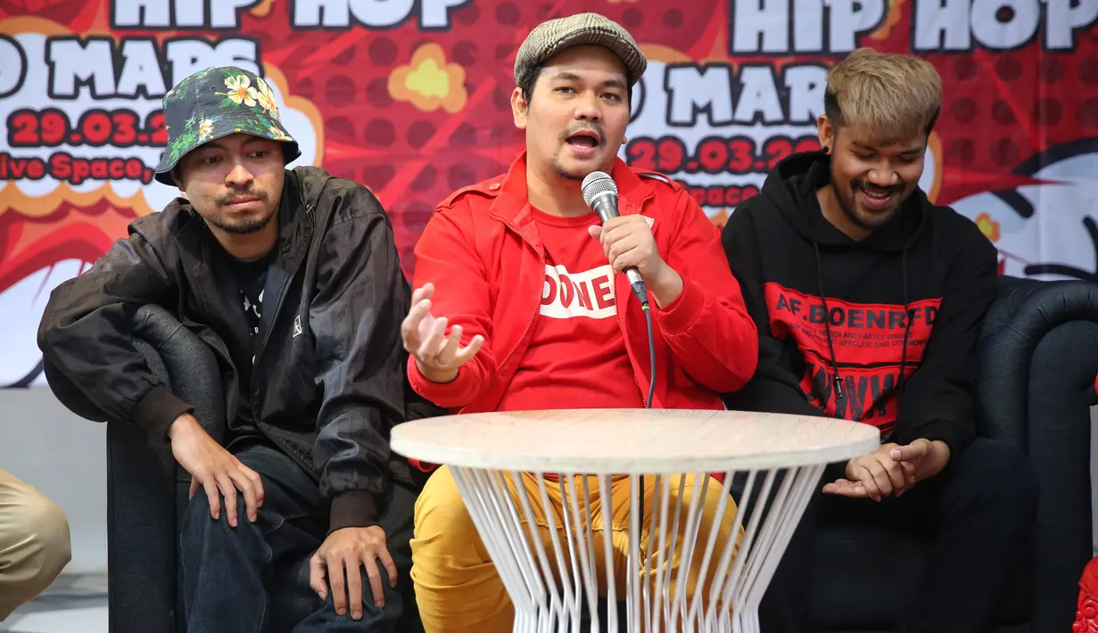 Indra Bekti prescon Hip Hop 29 Mars di kawasan Kemang, Jakarta Selatan, Rabu (19/2/2020). (Adrian Putra/Fimela.com)