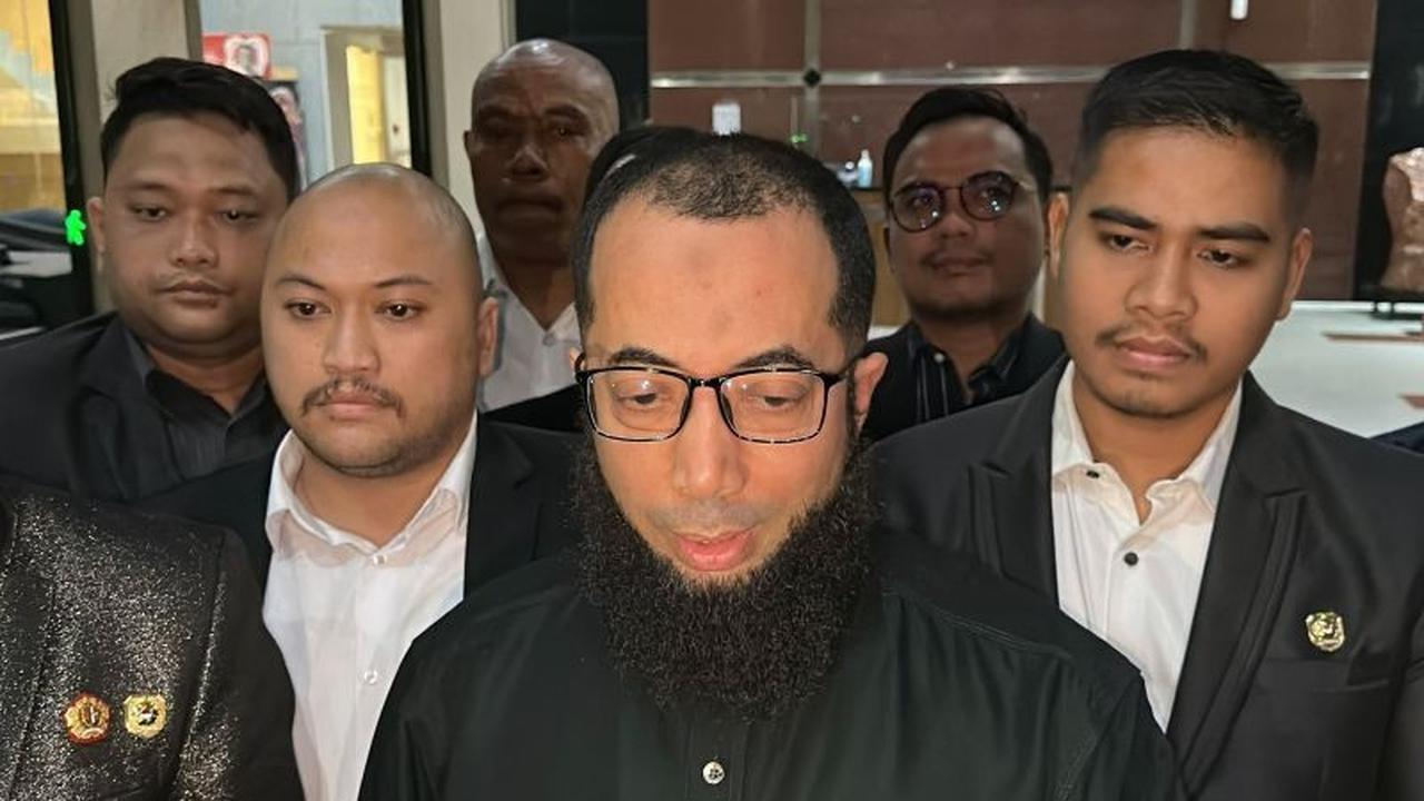 KPK Dalami Cara Khalid Basalamah Dapatkan Kuota Haji Khusus Tambahan, Ternyata Begini Modusnya!