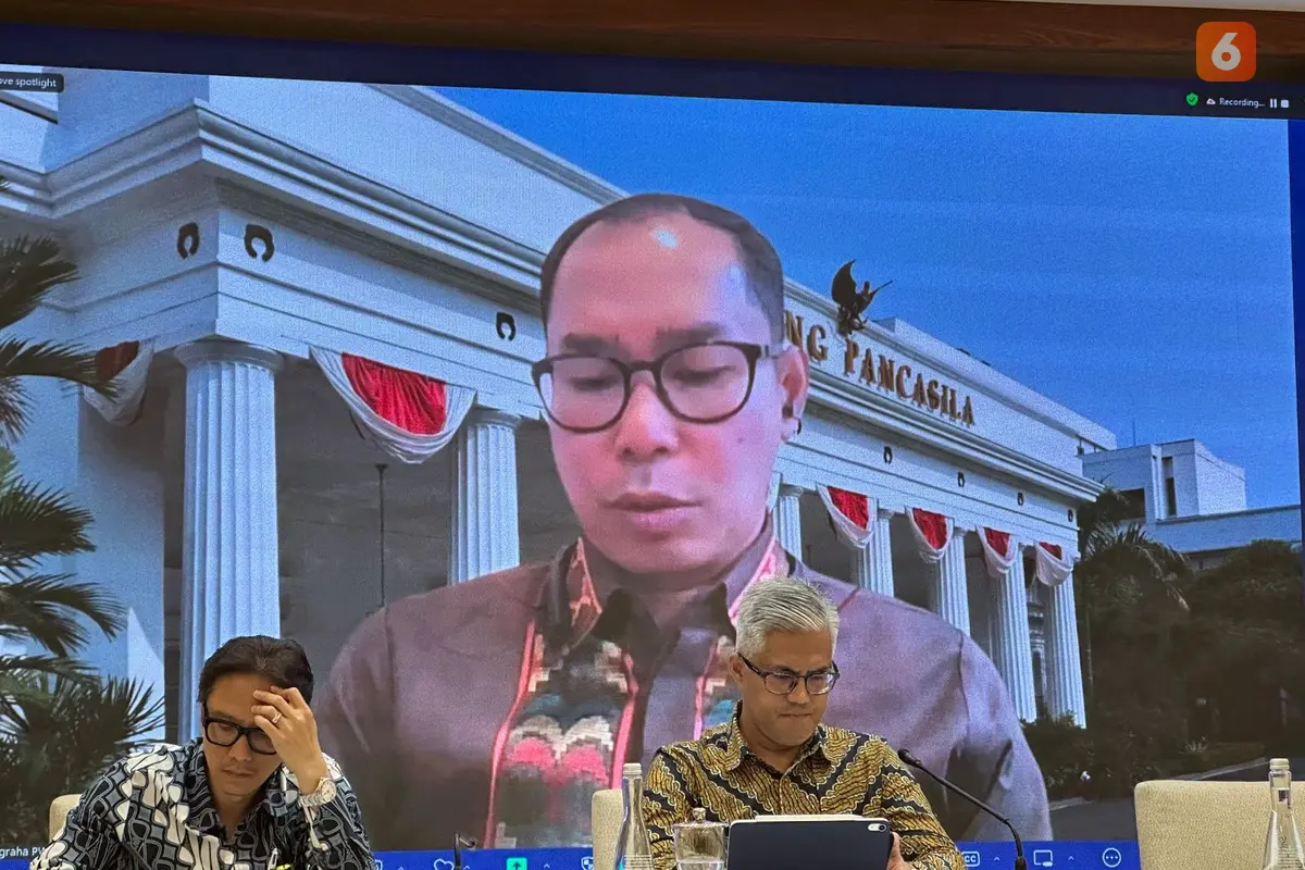 Direktur Pelindungan WNI dan BHI Kemlu RI Judha Nugraha dalam pernyataan pers kepada media, Kamis (5/12/2024). (Liputan6.com/Benedikta Miranti)
