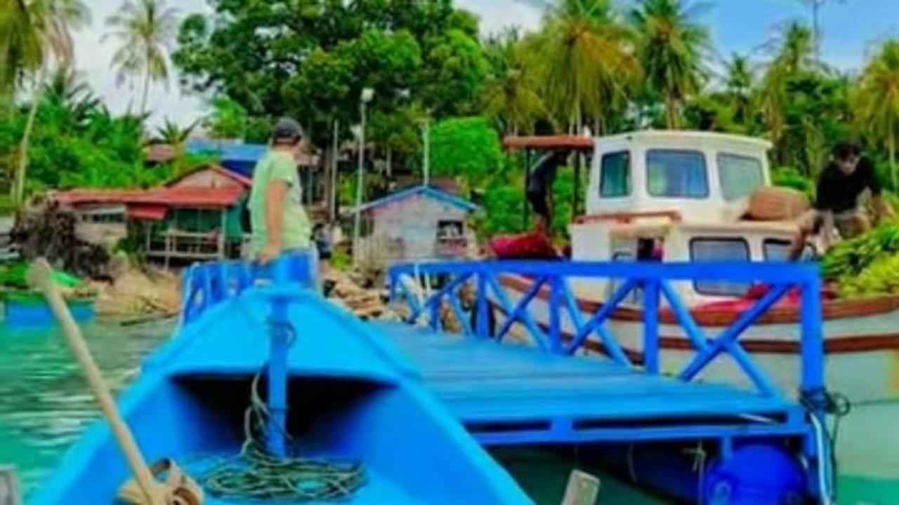 Pemerintah Desa Pulau Siumat Bangun Dermaga Darurat, Akses Vital Warga Terjaga
