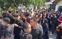 Ratusan Orang Iringi Pemakaman Ketua OSIS SMA di Klaten usai Perayaan Ultah Berujung Maut