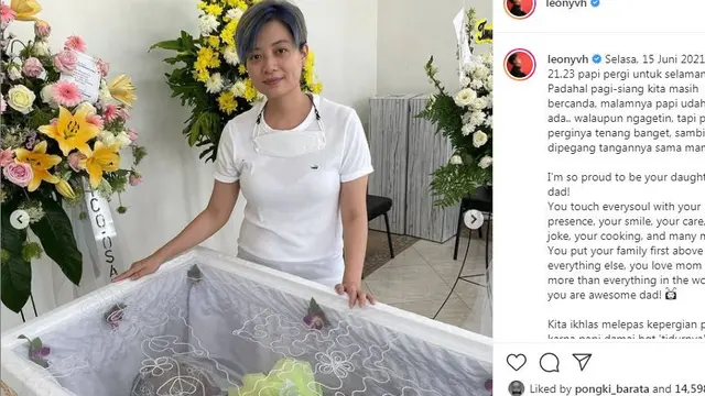 Ayah Leony Vitria meninggal dunia