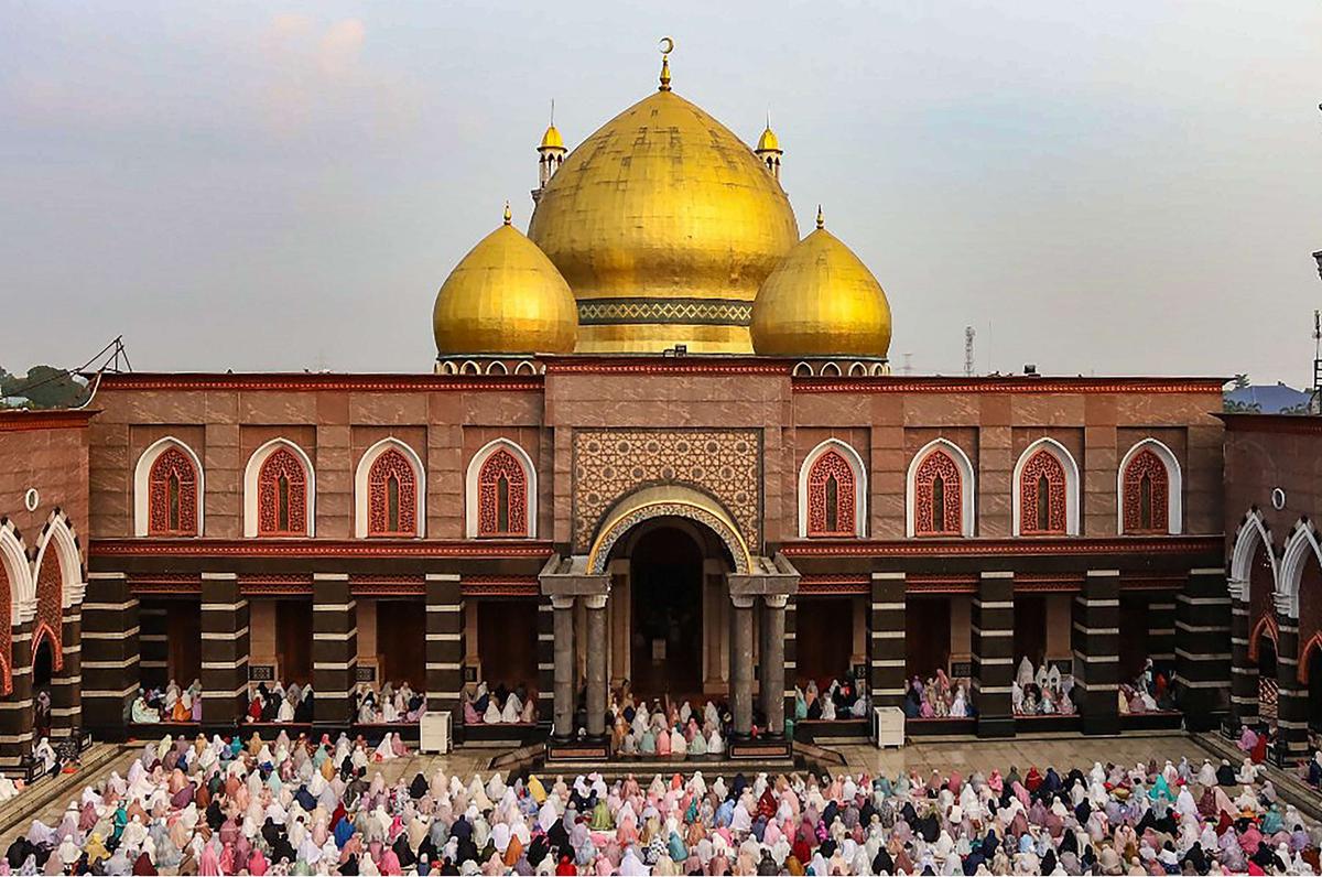 Salat Iduladha di Masjid Kubah Emas Depok