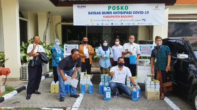 Pelindo III Salurkan 1500 Baju APD ke 7 Rumah Sakit di Surabaya dan Bali