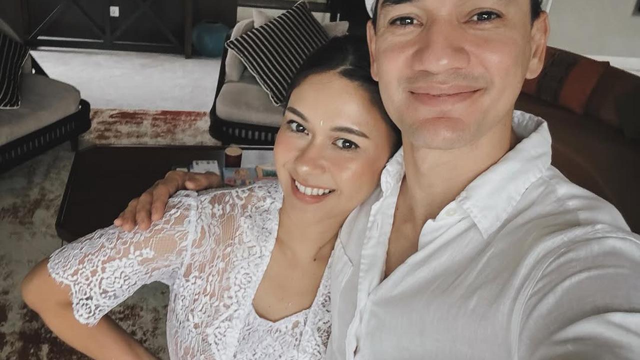 Potret Mesra Nana Mirdad dan Andrew White, Dapat Julukan Couple Goals