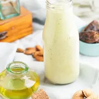 Tambah energ dan nutrisi selama puasa dengan konsumsi susu kurma.