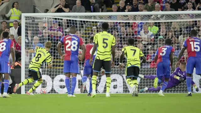 Foto: Takehiro Tomiyasu Diusir wasit, Arsenal Tumbangkan Crystal Palace di Pekan Kedua Liga Inggris 2023 / 2024