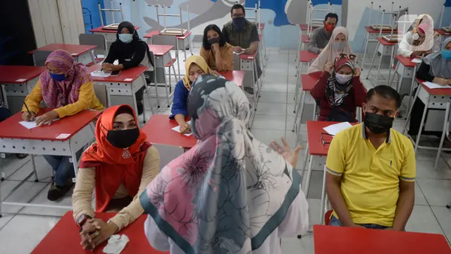 Melihat Para Orang Tua Murid Ikuti Sosialisasi Belajar Online