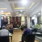 Pemkot Pontianak, Selasa (2/4/2020) menggelar Musyawarah Rencana Pembangunan (musrenbang) Rencana Kerja Pemerintah Daerah (RKPD) Kota Pontianak Tahun 2021 melalui teleconference. (Foto: Liputan6.com/Aceng Mukaram)