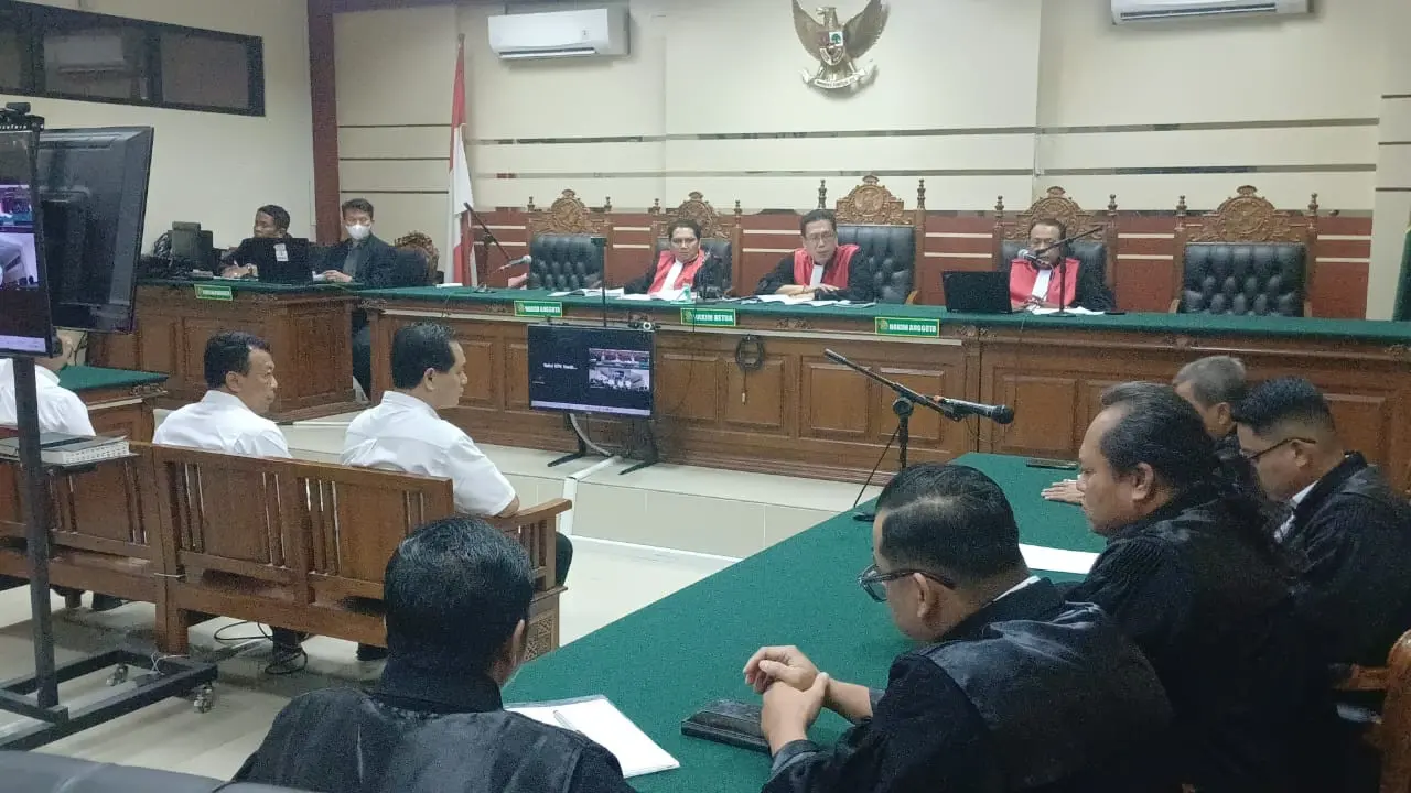 Sidang tuntutan Mantan Bupati Ponorogo Sugiri Sancoko di Pengadilan Tindak Pidana Korupsi (Tipikor) Surabaya, Selasa (14/7/2026). (Merdeka.com/Erwin Yohanes)