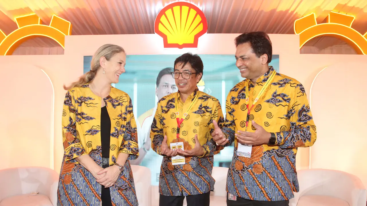 Shell Tambah Kapasitas Produksi Dua Kali Lipat Melalui Ekspansi Pabrik Pelumas di Indonesia