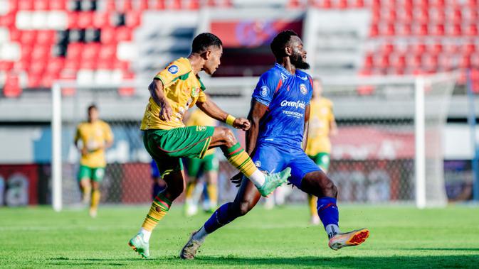 Tempat Menonton Arema vs Persebaya Surabaya, Selasa 28 April 2026 Pukul 15.30 WIB