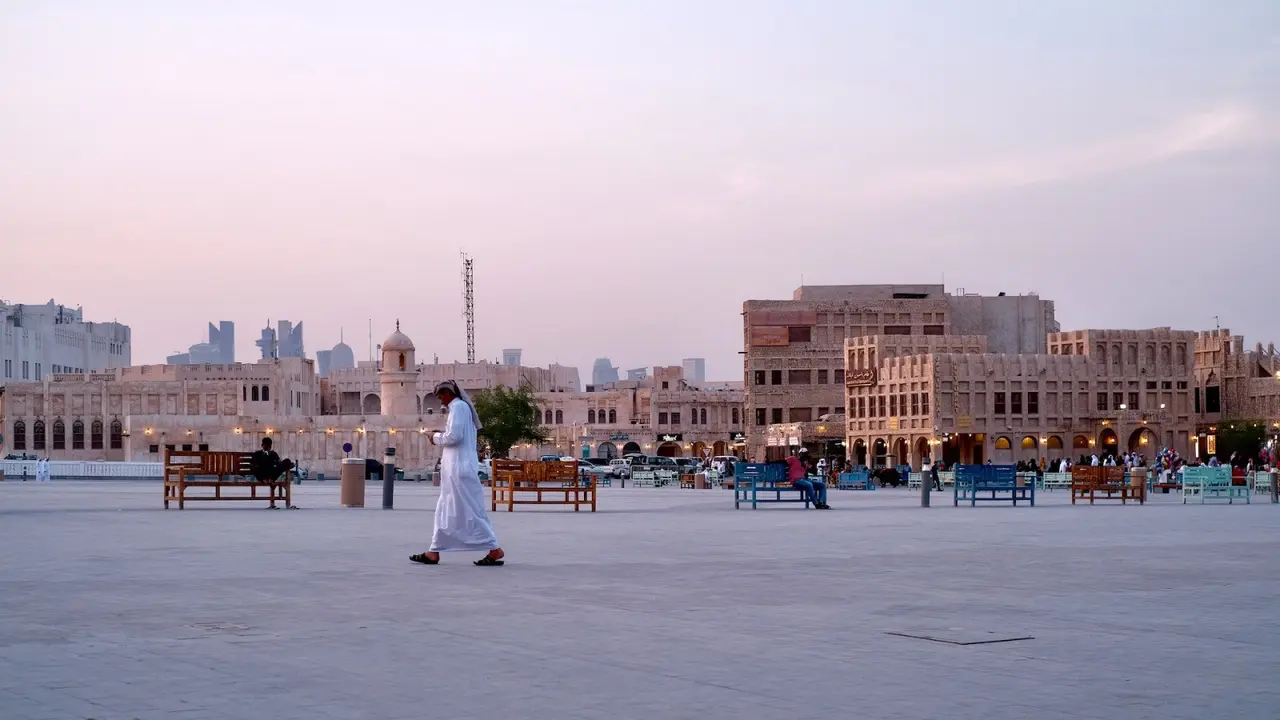 Ilustrasi Souq Waqif, Qatar