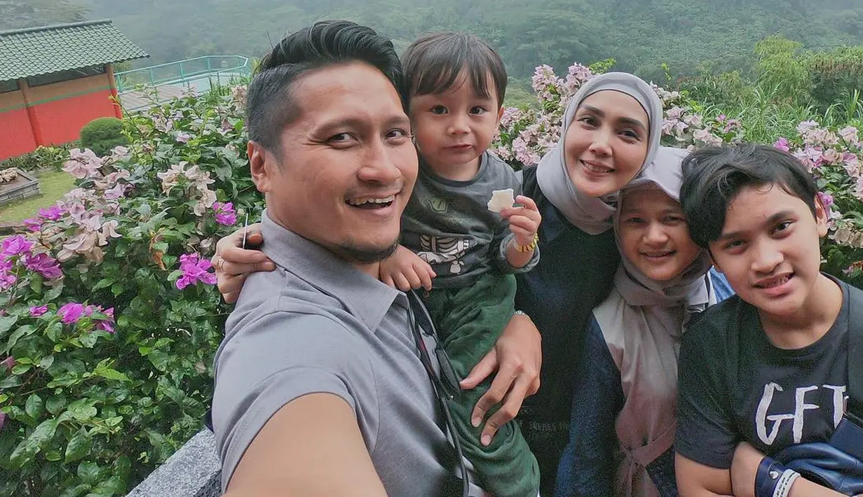 (Instagram/ariekuntung)