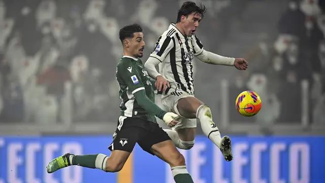 Foto: Sinar Terang Dua Debutan, Vlahovic dan Zakaria Cetak Gol dalam Laga Debut Juventus Kontra Hellas Verona di Liga Italia