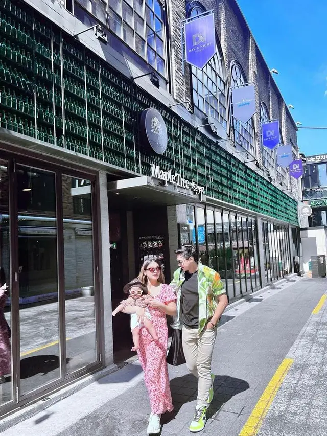 7 Gaya Felicya Angelista Liburan di Korea Selatan, Pakai Hanbok hingga Jadi Cewek Kue Saat Menari Bareng Nayeon TWICE