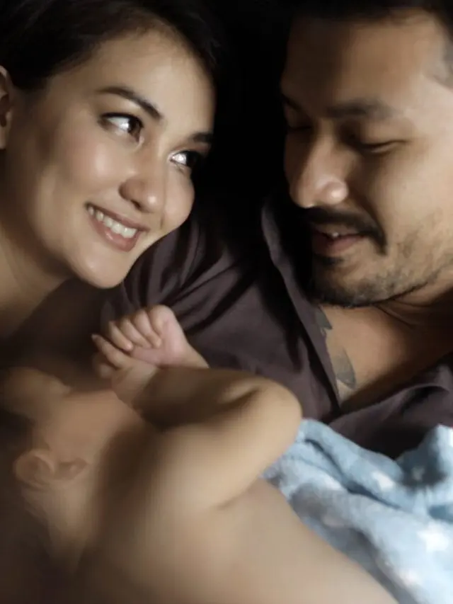 [Bintang] Atiqah Hasiholan dan Rio Dewanto