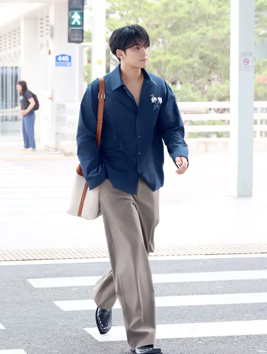 Intip Airport Look Han So Hee, Mingyu SEVENTEEN, dan Kimberley Anne jelang Dior Fall/Winter 2026 Haute Couture (Dior)