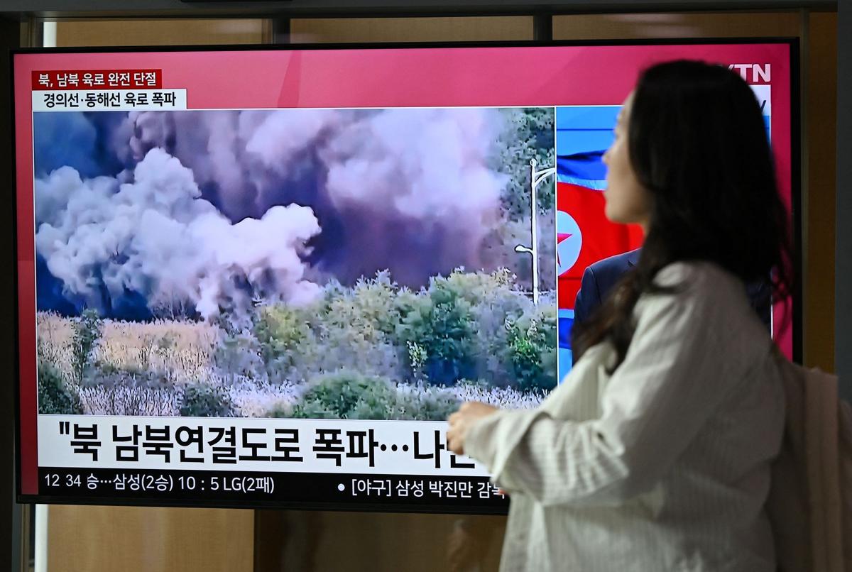 Korut Ledakkan Jalan Penghubung Menuju Korea Selatan