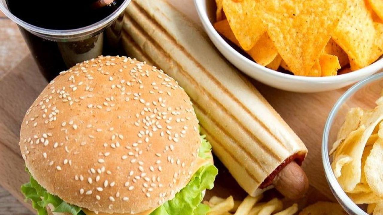 Makanan yang Bisa Melemahkan Tulang, Segera Batasi Asupannya