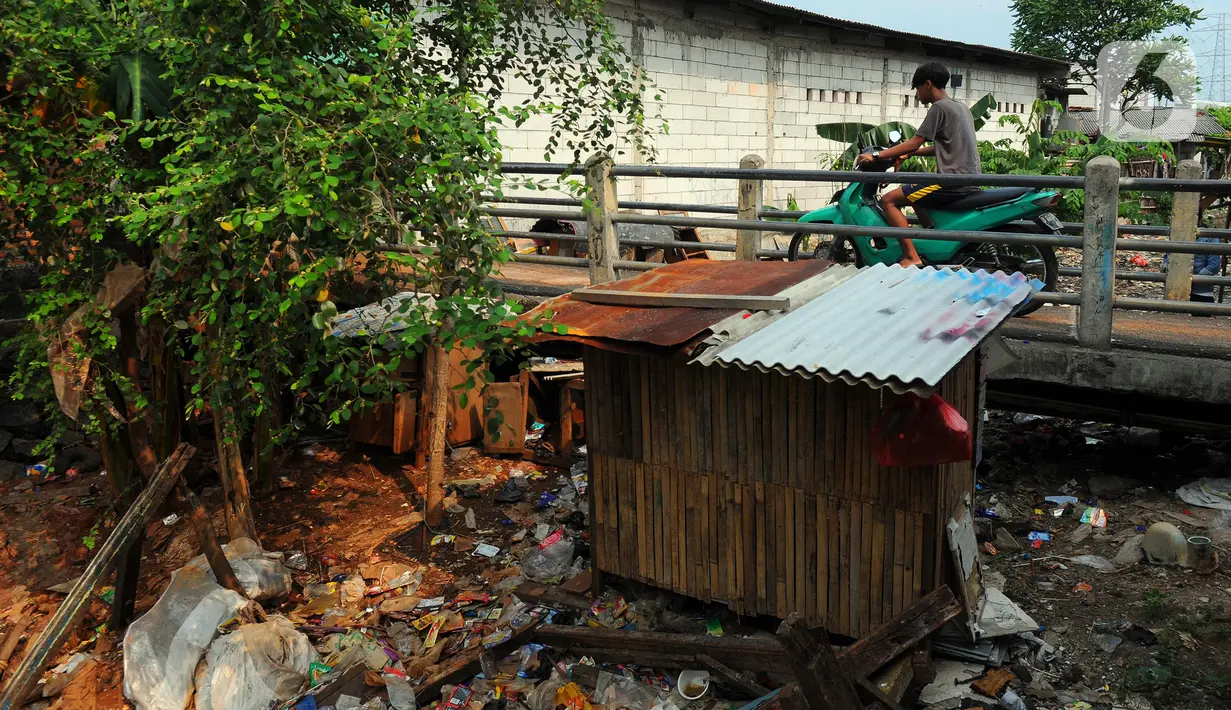 Warga berharap sodetan Kali Klender itu dijadikan ruang terbuka hijau agar tidak menjadi sumber penyakit. Sebab, telah menimbulkan bau tidak sedap. (merdeka.com/Imam Buhori)