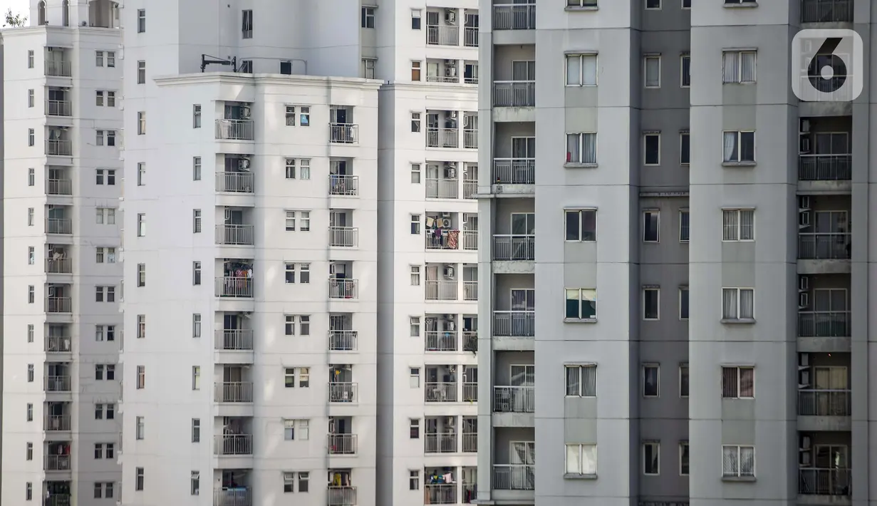 Suasana deretan unit apartemen di Jakarta, Selasa (28/7/2020). Tingkat hunian apartemen sewa pada kuartal II tahun ini berada di kisaran 66 persen hingga 67 persen. (Liputan6.com/Faizal Fanani)