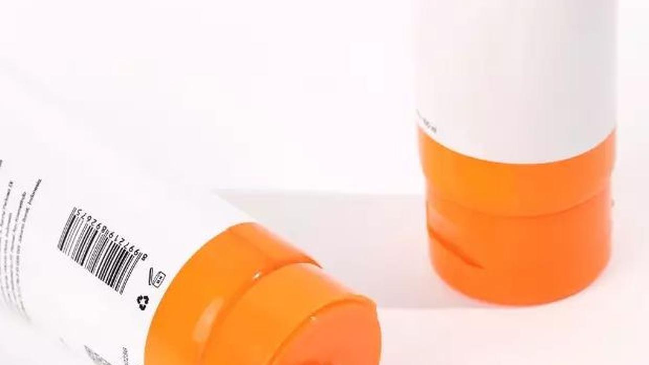 9. Kleveru Sea Buckthorn Cleansing Gel: pH Seimbang dengan Kelembutan Sea Buckthorn