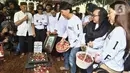 Bunda Iffet juga menjadi pengayom bagi personel grup band Slank sejak formasi awal hingga saat ini. (Liputan6.com/Angga Yuniar)