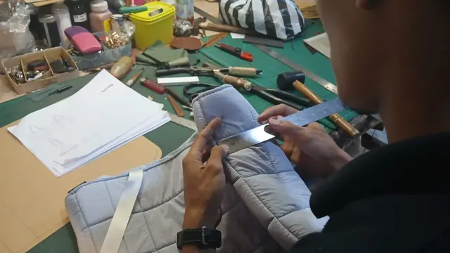 Mengunjungi Kerajinan Kulit Djoen Leather di Banguntapan, Bantul