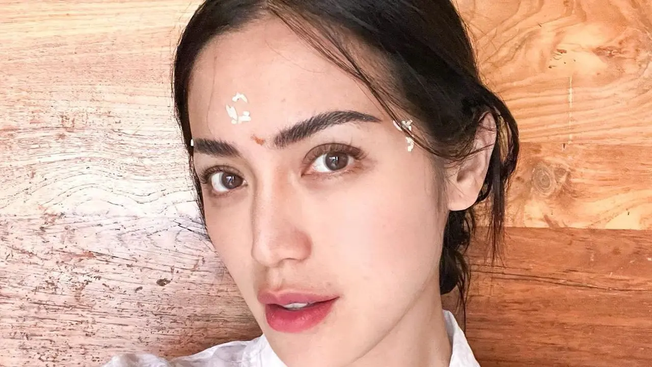 [Fimela] Jessica Iskandar Melukat