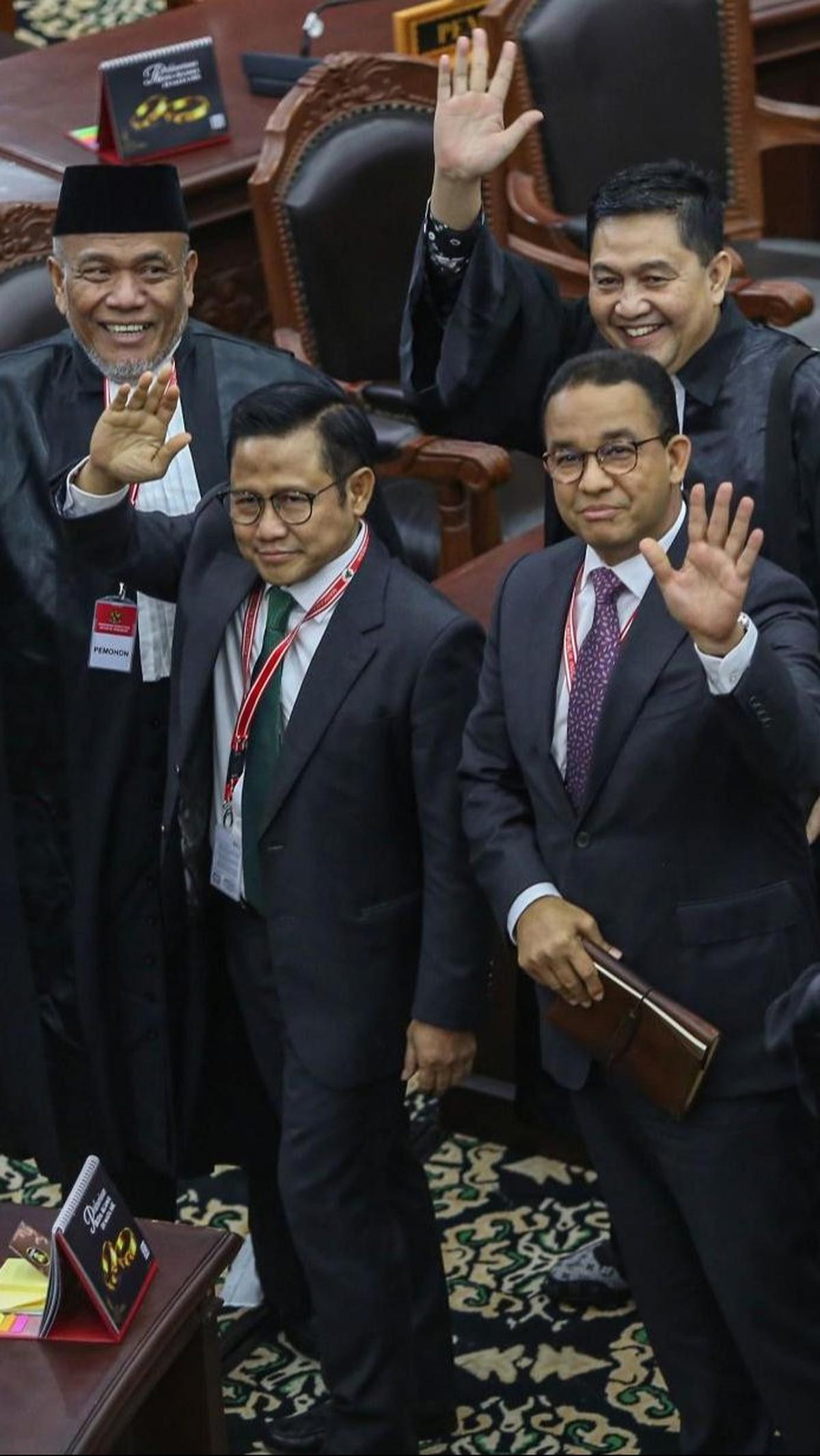 Mahkamah Konstitusi (MK) menolak seluruh permohonan calon presiden dan wakil presiden nomor urut 01 dan 03, Anies Baswedan-Muhaimin Iskandar dan Ganjar Pranowo-Mahfud MD. Foto: Liputan6.com / Angga Yuniar