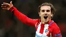 Striker Atletico Madrid, Antoine Griezmann, melakukan selebrasi saat pertandingan melawan Bayer Leverkusen di Stadion Bay Arena, (21/02/2017). Penampilan apiknya membuat Griezmann menjadi prioritas utama rekrutan Setan Merah.(EPA/Friedemann Vogel)